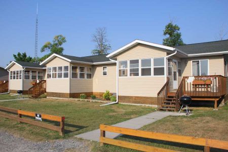 Places to Stay | Cyrus Resort | Lake of the Woods