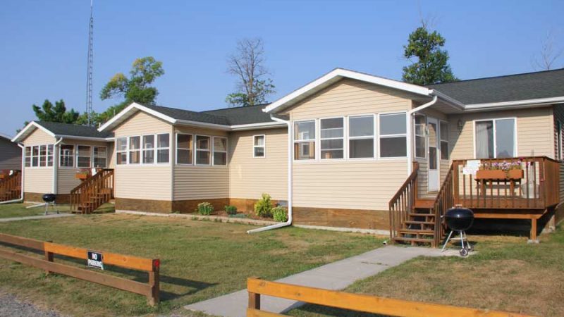 Places to Stay | Cyrus Resort | Lake of the Woods