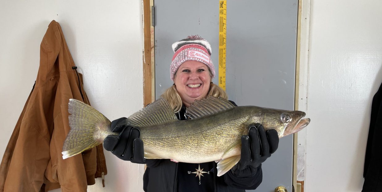 Ice Fishing on Lake of the Woods Cyrus Resort